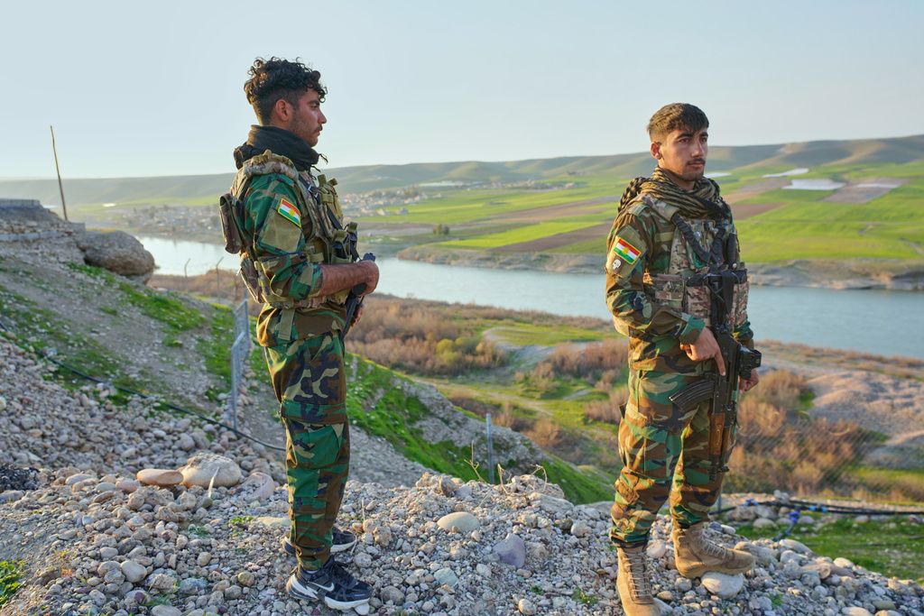 دور الفصائل الكردية في مواجهة طهران: تحركات سرية بين التمرد والدعم الخارجي