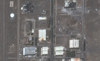 Maxar Technologies via AP Cette image satellite fournie par Maxar Technologies montre l’installation nucléaire d’enrichissement de Natanz