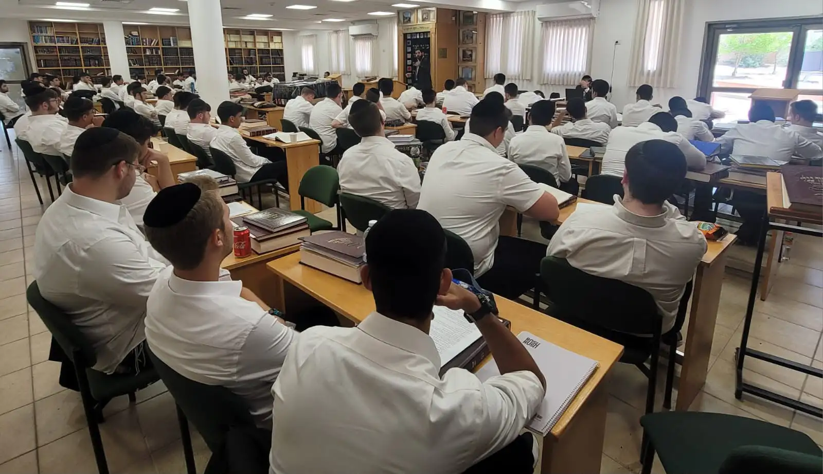 Le ministère des Finances alerte sur le coût économique de la loi fondamentale sur l'étude de la Torah