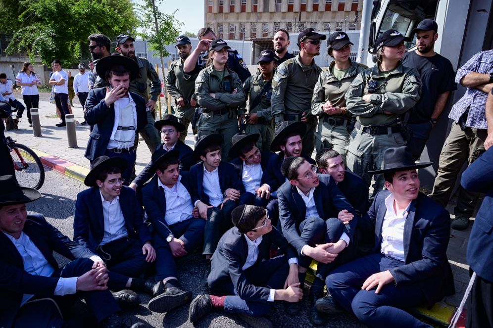 Illustration - Manifestation d'orthodoxes contre la conscription