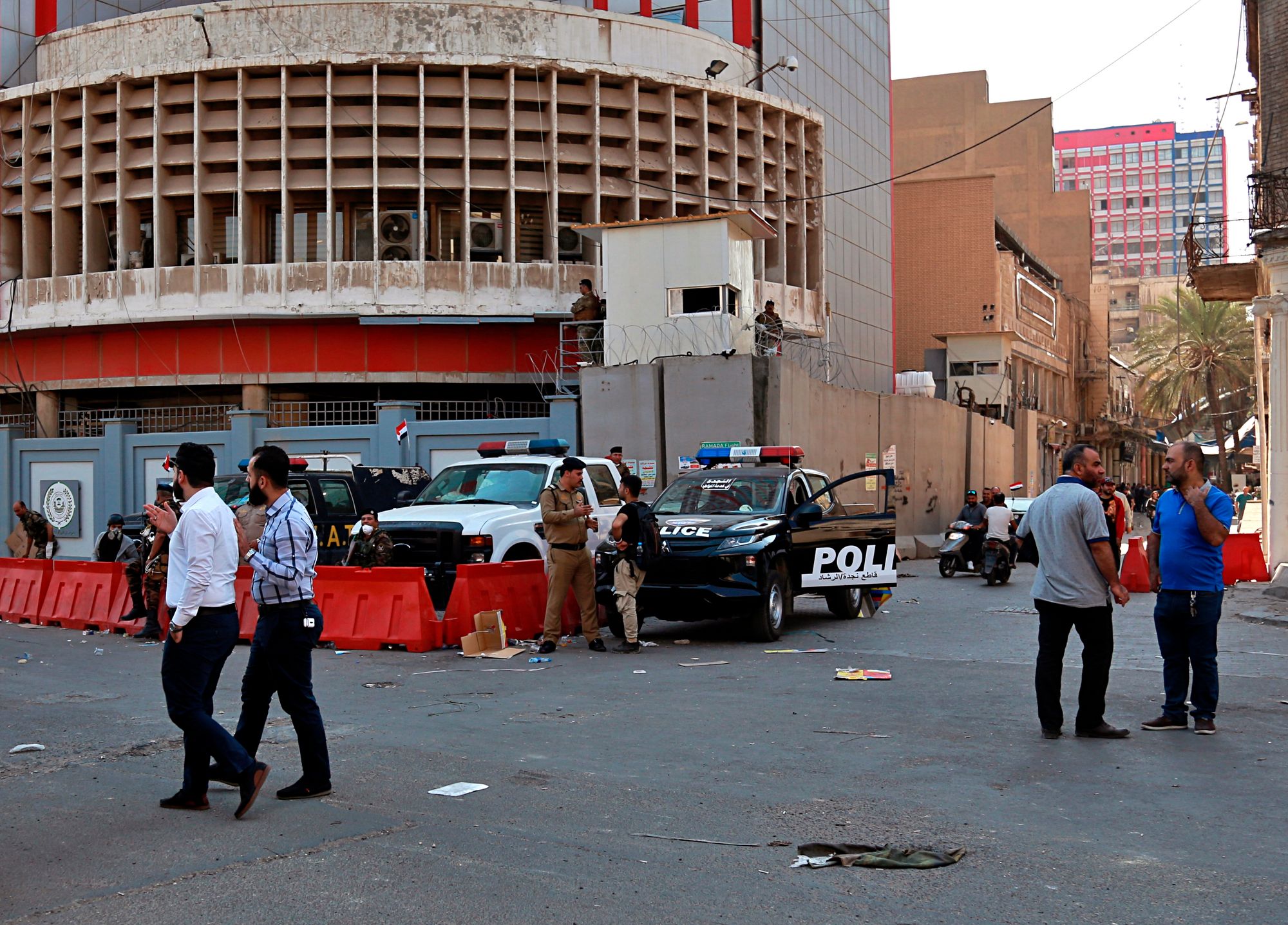 Iraq reportedly places Hezbollah on banking sanctions list – i24NEWS