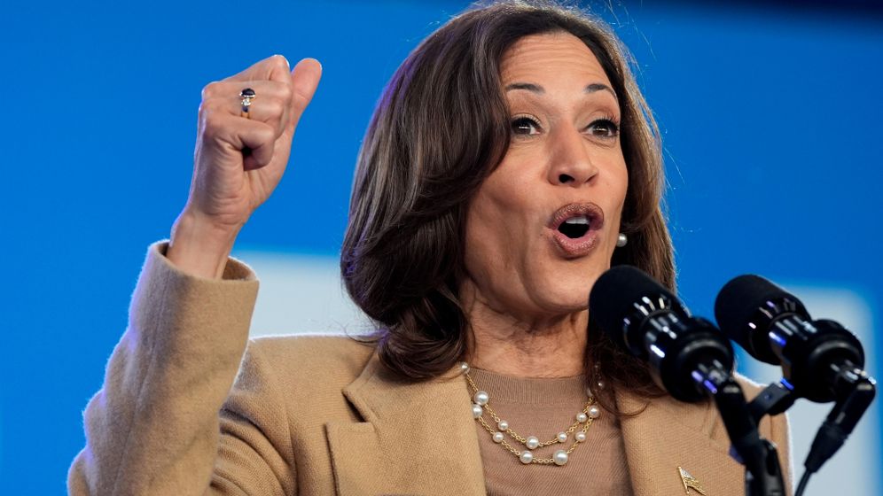 המועמדת הדמוקרטית לנשיאות, קמלה האריס, בעצרת בחירות בשארלוט, 3.11.24