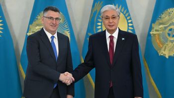 Le ministre israélien des Affaires étrangères Gideon Sa’ar et le président du Kazakhstan, Kassym-Jomart Tokaïev, à Astana, le 27.01.2026
