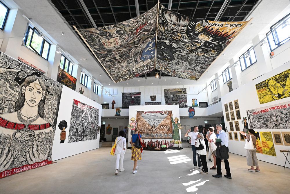 La foire d'art Documenta à Kassel en Allemagne, le 16 juin 2022