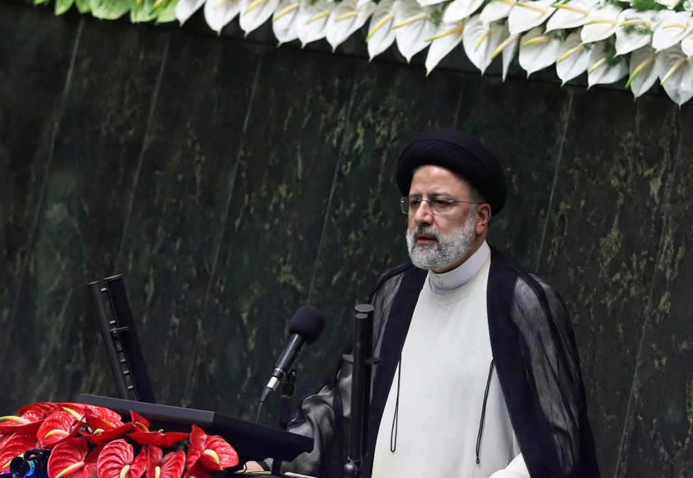 Le président iranien Ebrahim Raïssi lors d'une cérémonie au Parlement à Téhéran, le 5 août 2021