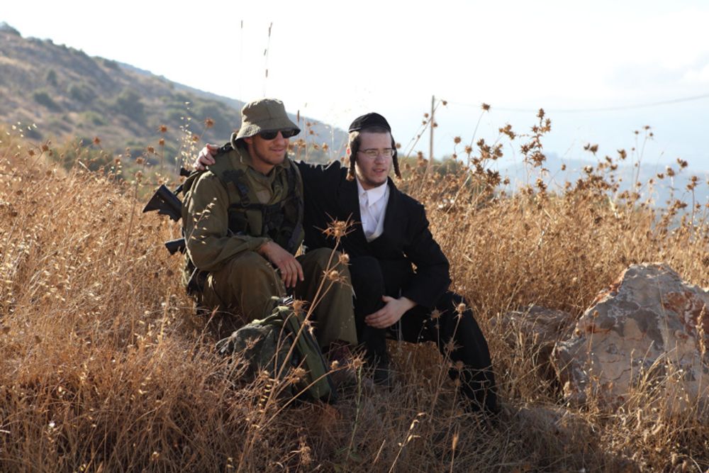 Soldados israelenses da unidade 'Nahal Haredi' das FDI na base militar de Peles, no norte do Vale do Jordão.