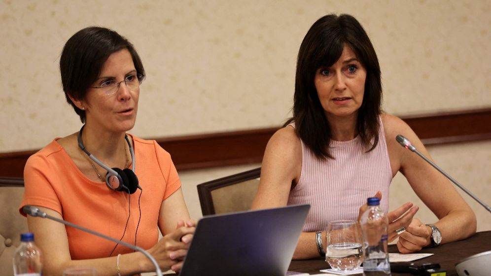 Reem Alsalem (à gauche), Rapporteuse spéciale des Nations Unies sur la violence contre les femmes, ses causes et ses conséquences, et Orlagh McCann, responsable des droits humains à l'ONU