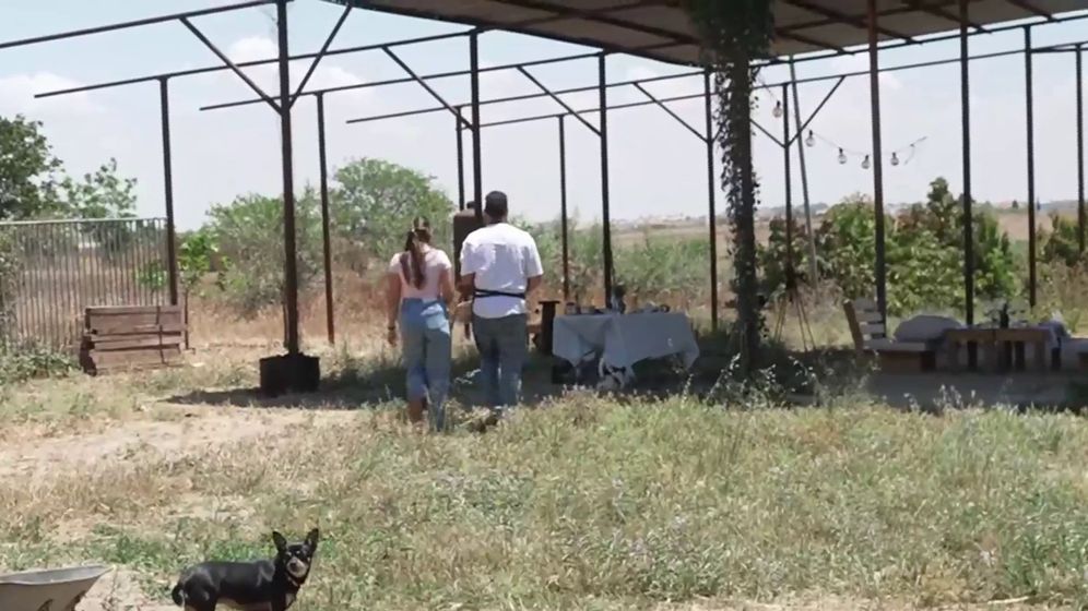 i24NEWS מהבורקס בצומת ועד בר היין בקיבוץ: הטעמים שמחזירים את העוטף לחיים