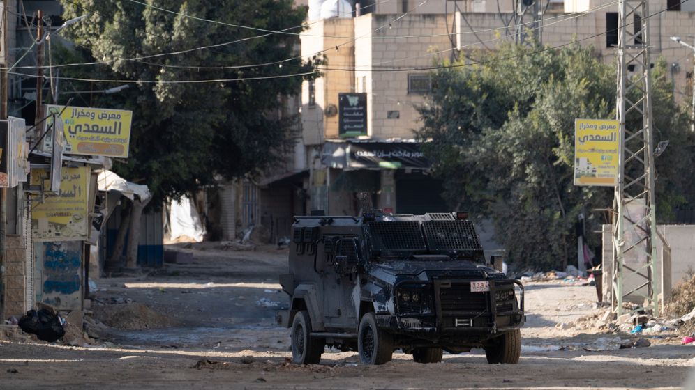 (AP Photo/Majdi Mohammed) نشاط قوات الأمن الفلسطينية في مخيم جنين للاجئين