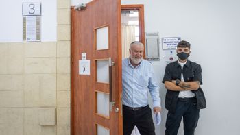 היועמ"ש לשעבר אביחי מנדלבליט ביום עדותו במשפט נתניהו 11.10.26