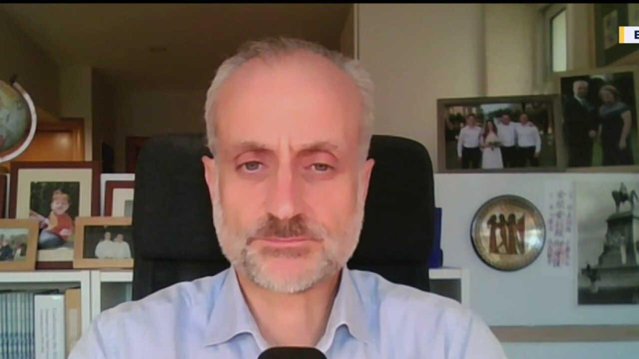 "Tant qu'Emmanuel Macron sera président, la relation avec Israël et la communauté juive sera irréparable" (Emmanuel Navon)