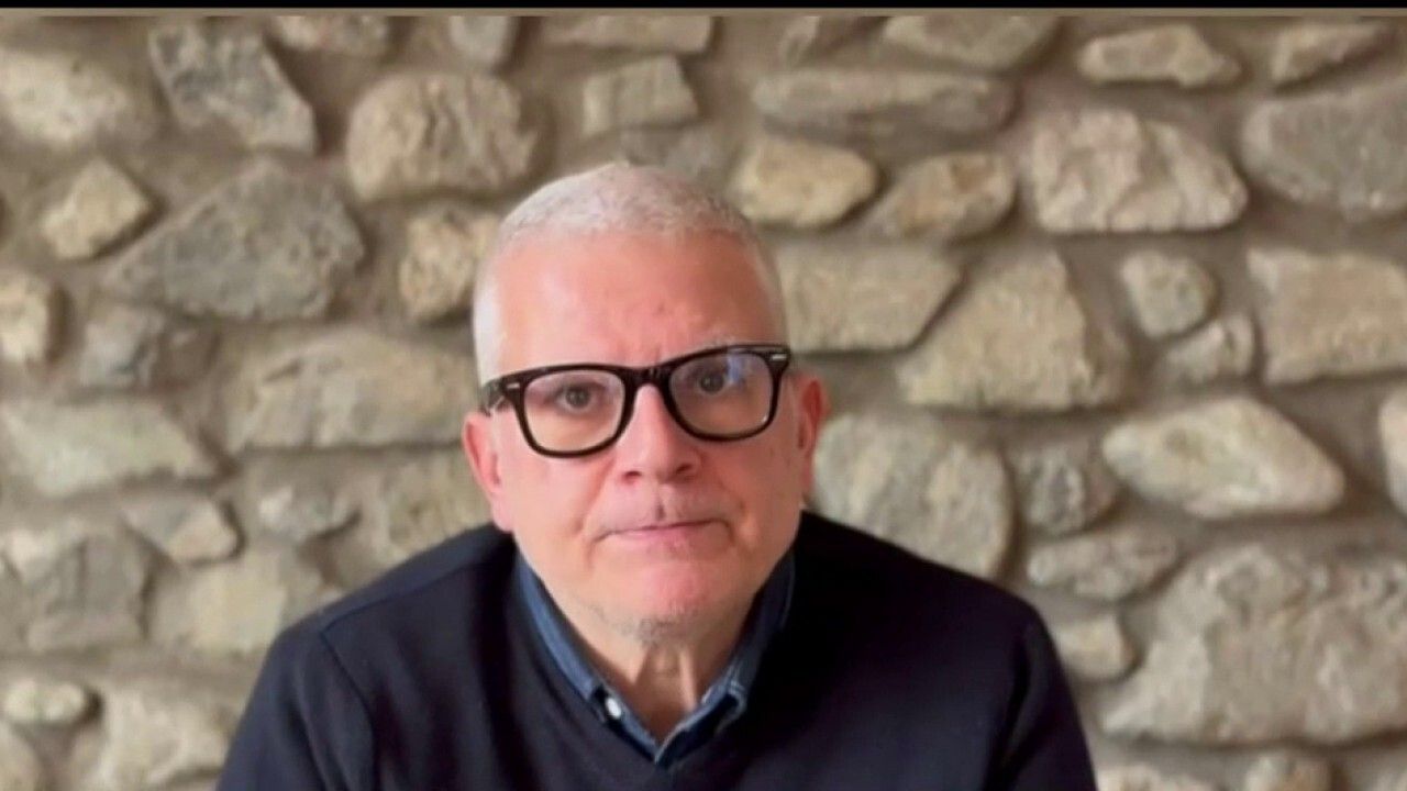 Iran : une troisième journée de manifestations massives révèle un régime "dépassé", selon Emmanuel Razavi