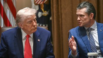 Le président américain Donald Trump et le secrétaire américain à la Défense Pete Hegseth
