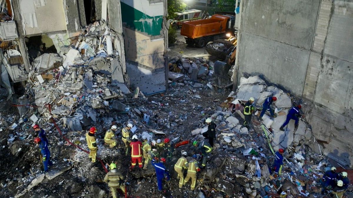 Russian Drone Strike Near Kyiv Kills At Least 27 After Warehouse Detonates