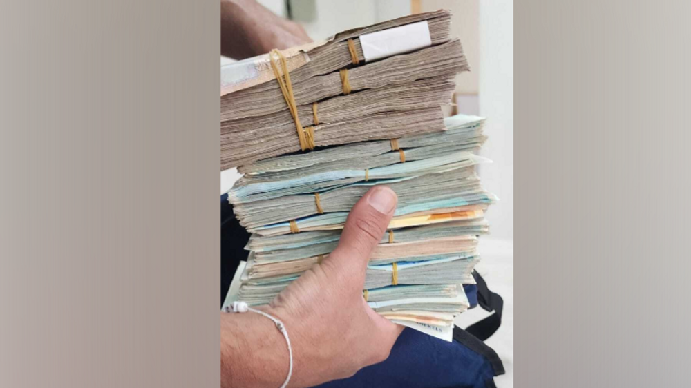 Argent saisi et soupçonné d'avoir été reçu de l'Autorité palestinienne pour financer des actes terroristes