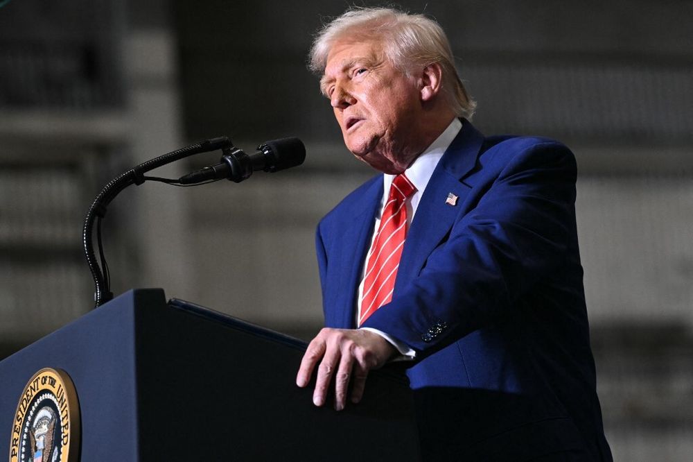 Le président américain Donald Trump s'exprime lors d'une visite à US Steel, Pennsylvanie, le 30 mai 2025