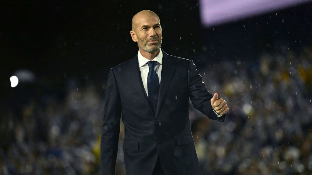 France soccer star Zinedine Zidane arrives on stage at the Trocadero during the opening ceremony for the 2024 Summer Olympics in Paris, France, Friday, July 26, 2024.