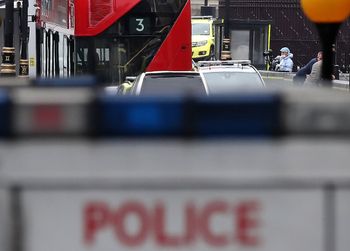 Illustration - Des officiers de police judiciaire dans le centre de Londres, le 14 août 2018