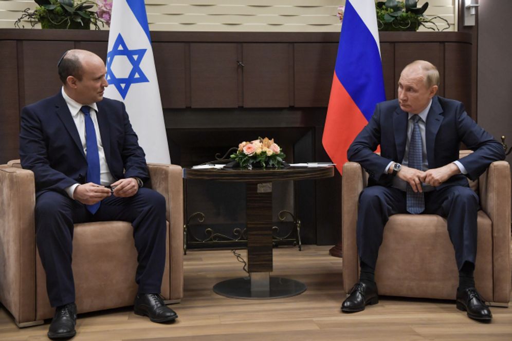 Le Premier ministre israélien Naftali Bennett rencontre le président russe Vladimir Poutine à Moscou, en Russie, le 22 octobre 2021.