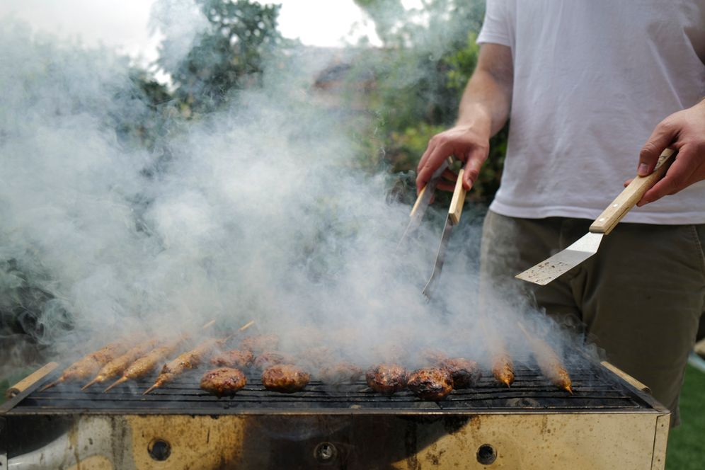 על האש / ברביקיו 