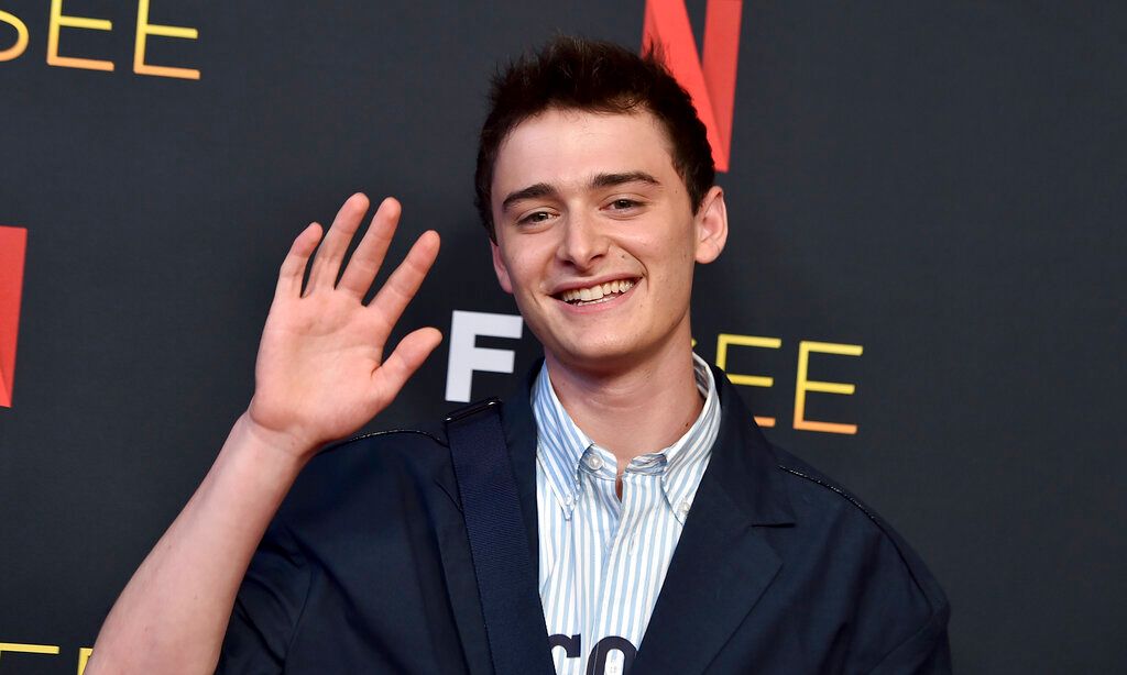 Noah Schnapp Connects To Roots In Israel, Snapped Praying At The Western Wall i24NEWS