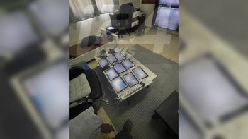 החמ"ל של ארגון הפשע בכרי שעוקב אחרי השוטרים