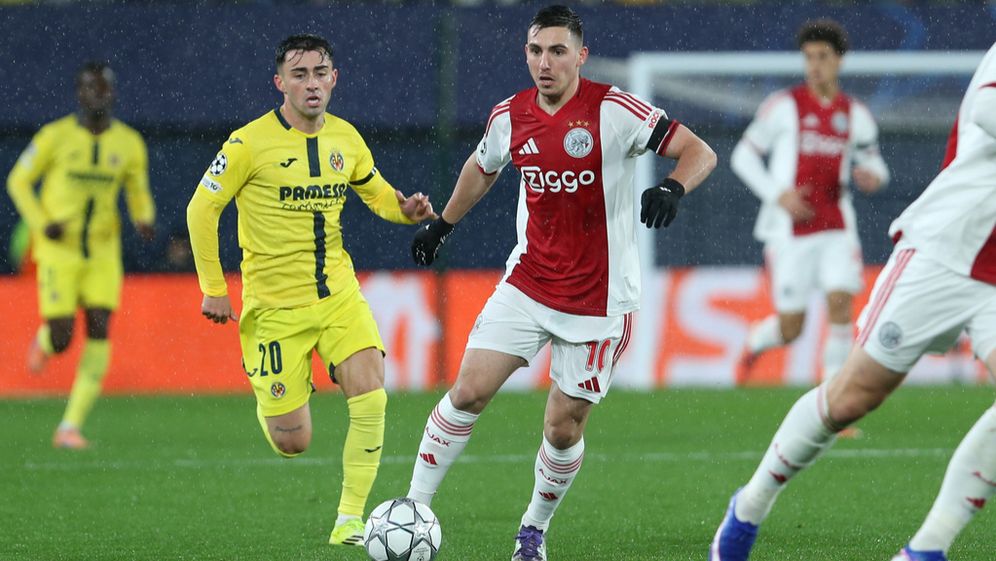 L'Israélien Oscar Gloukh sous le maillot de l'Ajax Amsterdam face à Villarreal, le 20.01.2026