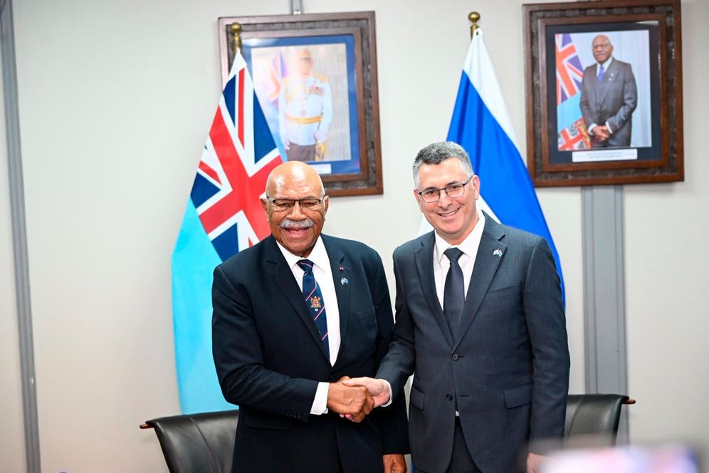 X Gideon Sa’ar, est arrivé aux Fidji pour inaugurer la nouvelle ambassade israélienne à Suva
