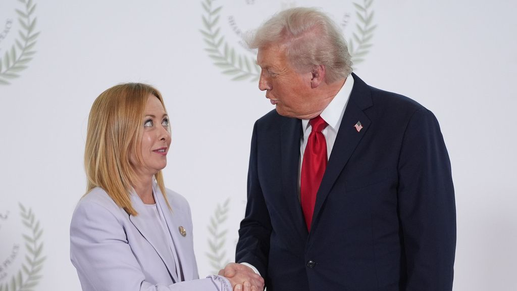جورجيا ميلوني ترفض مزاعم ترامب بشأن الصور "المفبركة" وإيطاليا تلغي زيارتها لواشنطن