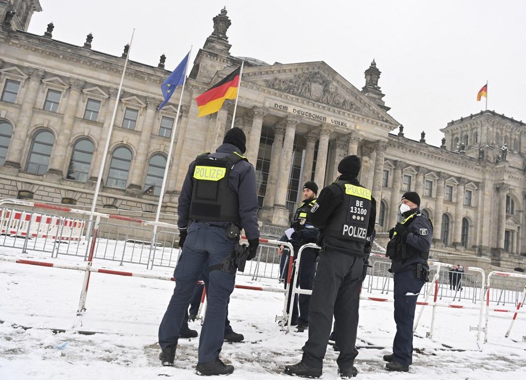 Germany announces it will lift arms embargo on Israel next week