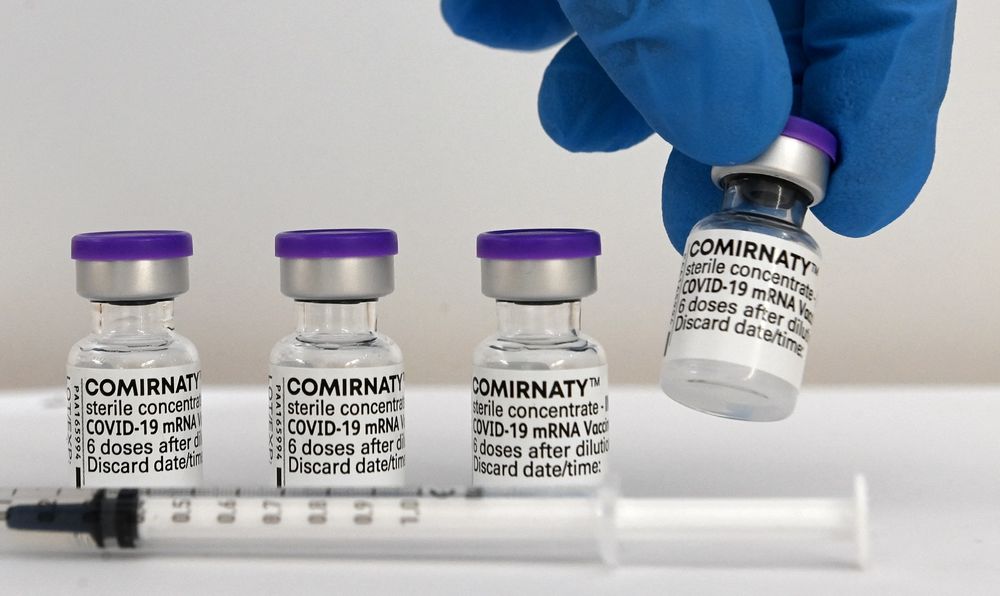 Des flacons du vaccin de Pfizer-BioNTech contre le Covid-19 au centre de vaccination de Rosenheim, dans le sud de l'Allemagne, le 20 avril 2021