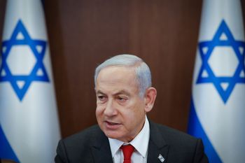 Le Premier ministre israélien Benjamin Netanyahou dirige la réunion du cabinet au bureau du Premier ministre à Jérusalem, le 8 janvier 2023