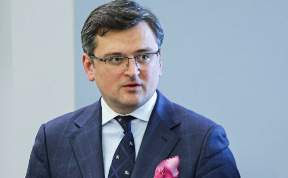 Le ministre ukrainien des Affaires étrangères, M. Dmytro Kuleba, à l'issue d'une réunion des ministres des Affaires étrangères de l'OTAN au siège de l'Organisation, à Bruxelles, le 7 avril 2022.