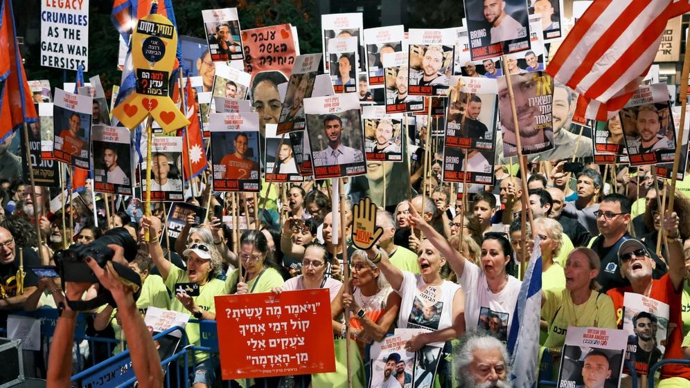 Manifestation pour le retour des otages, place des Otages, Tel Aviv