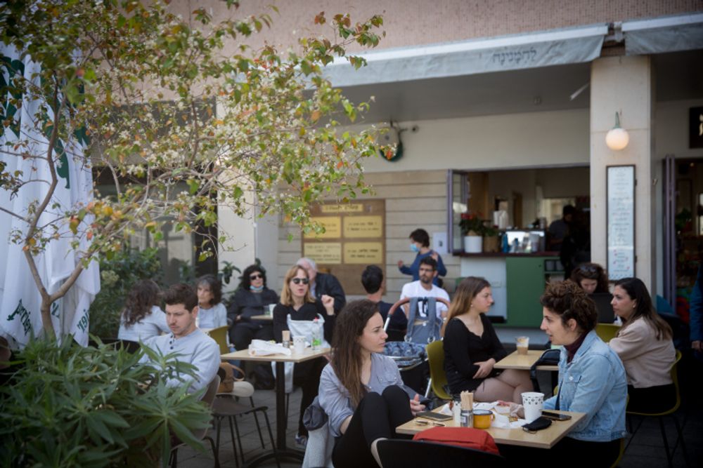 Tel Aviv's Famous Coffee Bar Restaurant Closes After 29 Years - i24NEWS