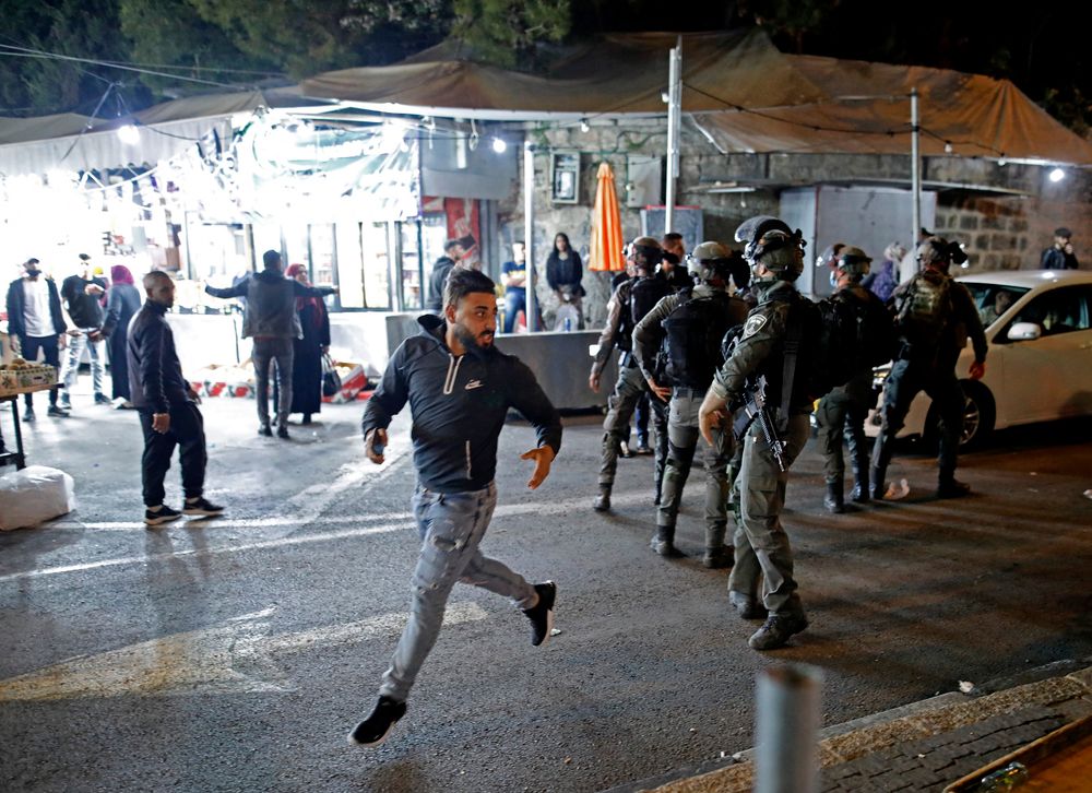 Palestinians and Israeli security forces in Jerusalem's Old City