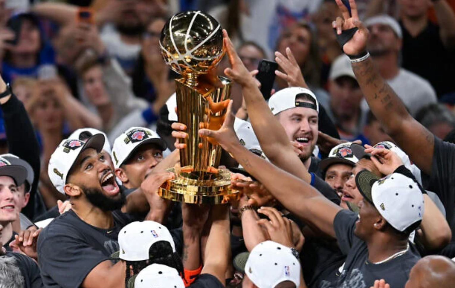 Les New York Knicks sacrés champions NBA pour la première fois depuis 53 ans