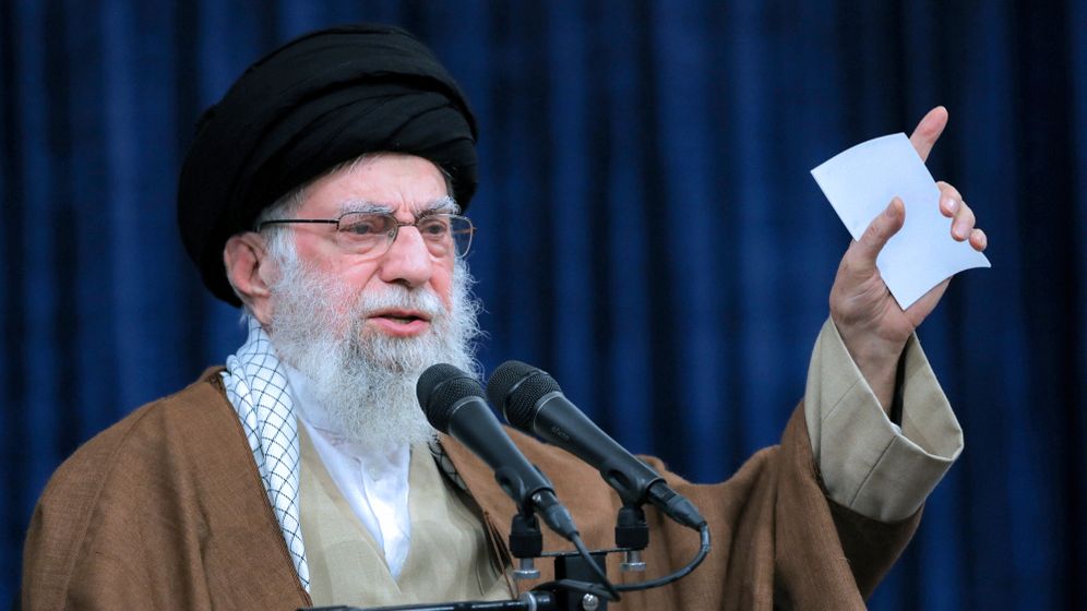 האייתוללה סייד עלי חוסייני ח'אמנאי, המנהיג העליון של איראן, ארכיון