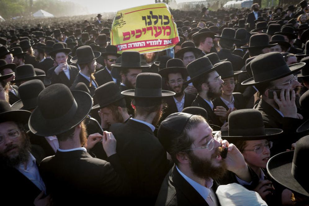 Tal Gal/Flash90 Manifestation d'orthodoxes aux abords de la prison militaire de kfar Yona