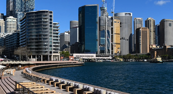 Le front de mer de Sydney déserté après l'annonce du renconfinement de la ville , confrontée à une reprise de la pandémie.