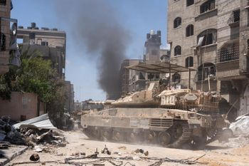 الفرقة 98 الإسرائيلية تنهي مهمتها في جباليا بعد تدمير أنفاق وإنقاذ رهائن