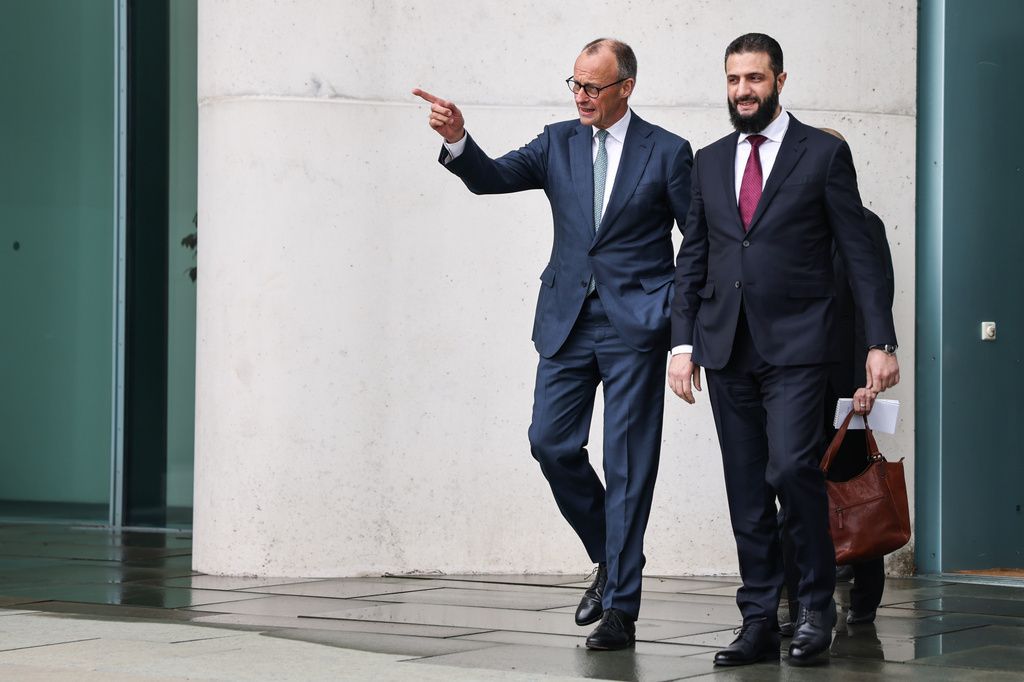 ميرتس للشرع: “معظم السوريين يريدون العودة”.. هل تقترب مرحلة إعادة اللاجئين؟