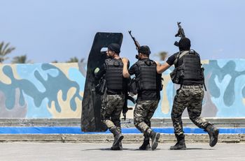Members of the Palestinian security forces