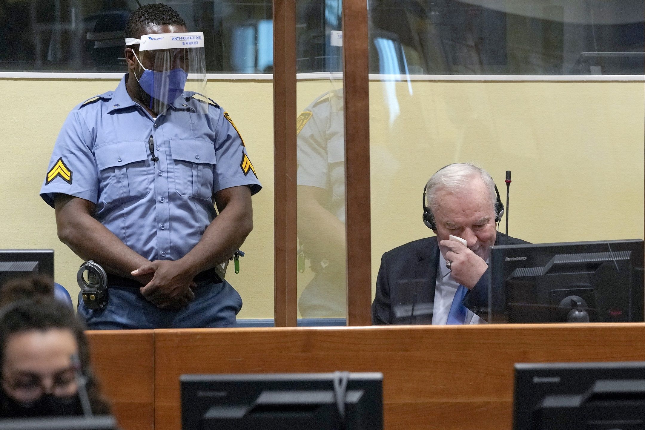 Арест гааги. Ратко Младич 2021. Ратко Младич в Гааге. Ратко Младич в суде. Гаага суд.