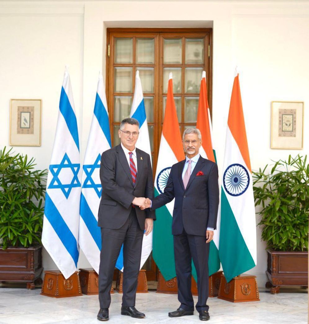 Gideon Saar et son homologue indien