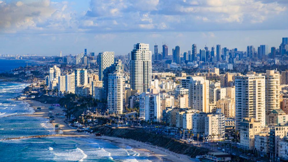 משה שי / פלאש 90 קו הרקיע של בת ים, ארכיון