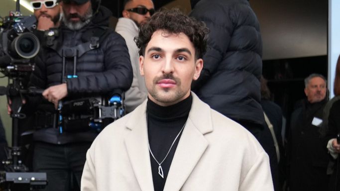Prada choisit comme ambassadeur Saint Levant, chanteur niant l'existence d'Israël