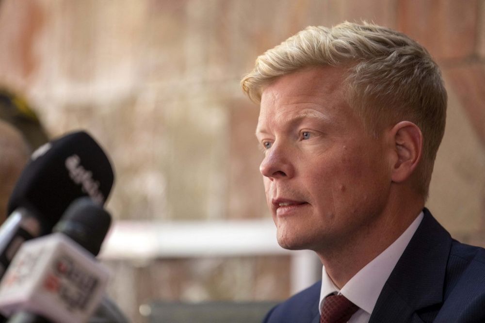 UN special envoy for Yemen Hans Grundberg meets with local officials in Taez, Yemen, on November 8, 2021.