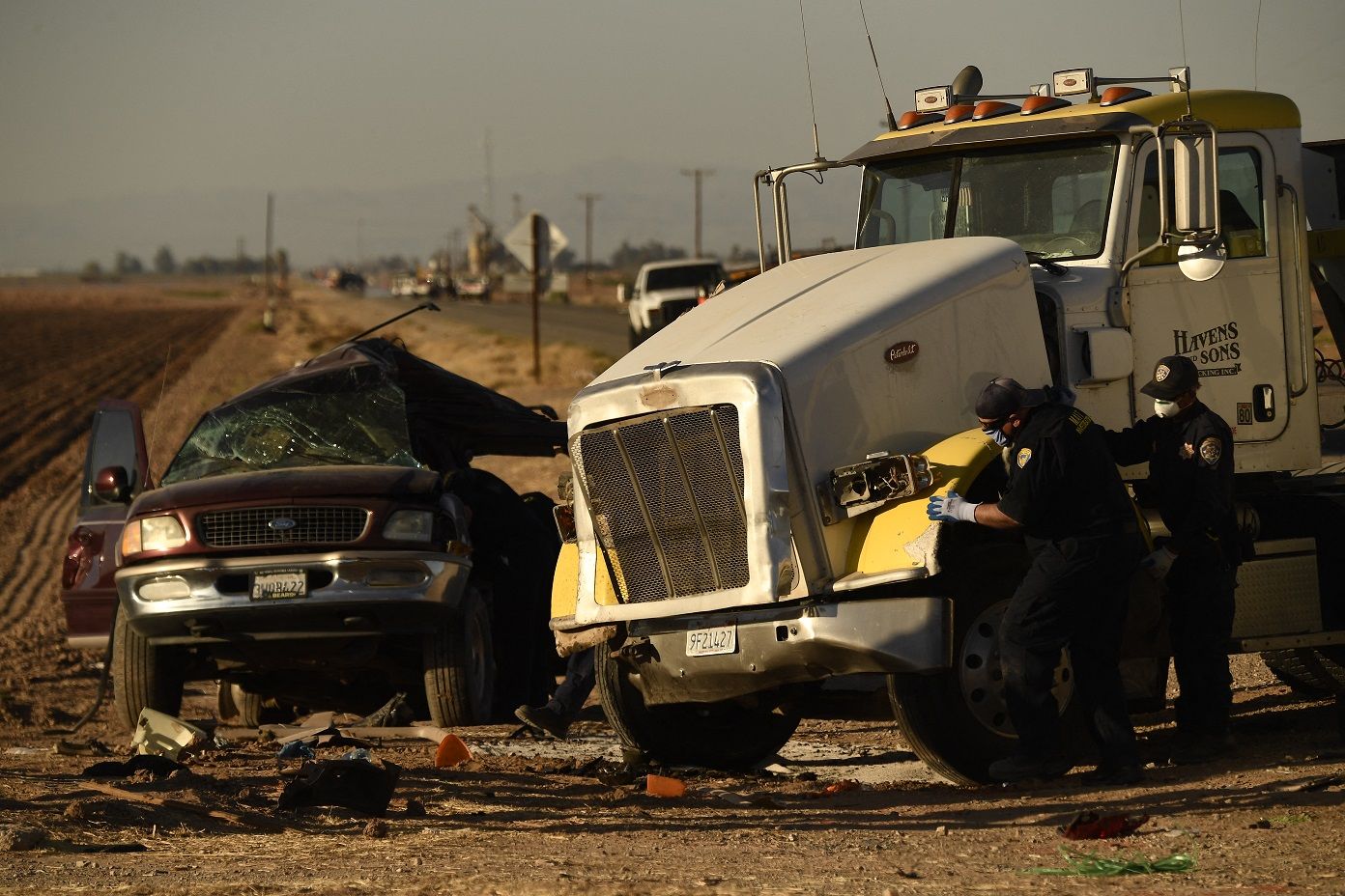 Car Accident Leaves At Least 13 Dead In California - I24news