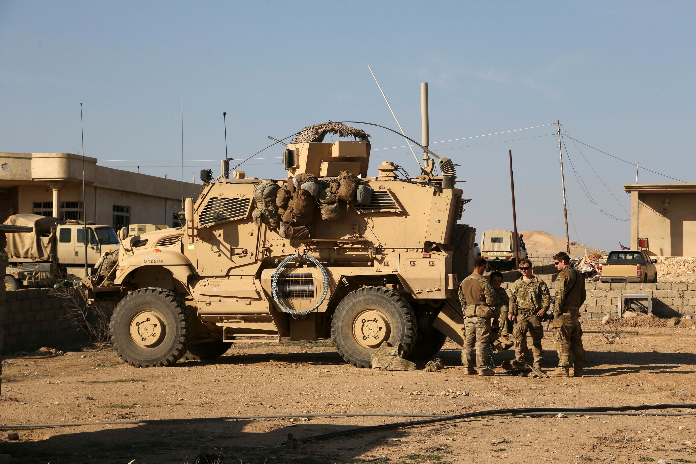 US Pulls Troops from Iraqi Bases on Tuesday, Heightening Concerns of Terror Group Vacuums | LIVE BLOG US Pulls Troops from Iraqi Bases on Tuesday, Heightening Concerns of Terror Group Vacuums | LIVE BLOG